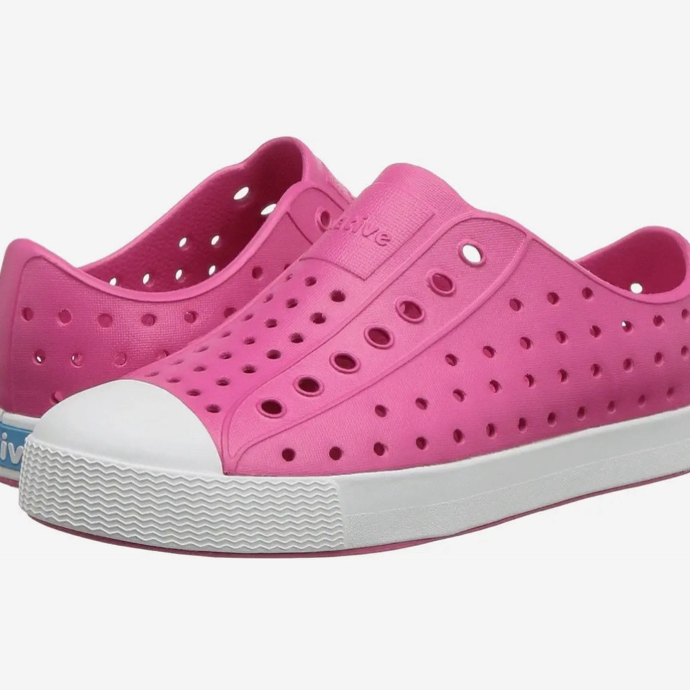 Girl pink natives